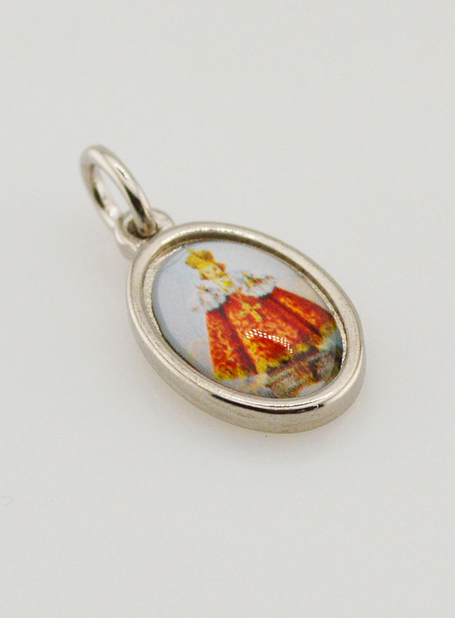 Médaille Enfant Jésus de Prague Argentée - 15mm (pic 2)