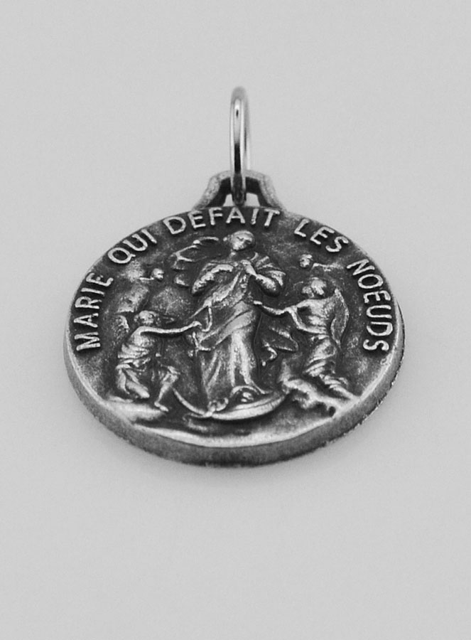 Médaille Marie qui Défait les Noeuds en Métal Argenté - 18 mm (pic 2)