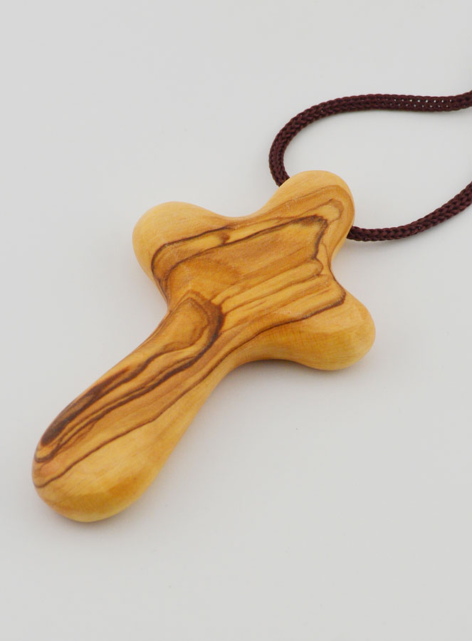 Pendentif Croix d'Aube en Bois d'Olivier (pic 4)