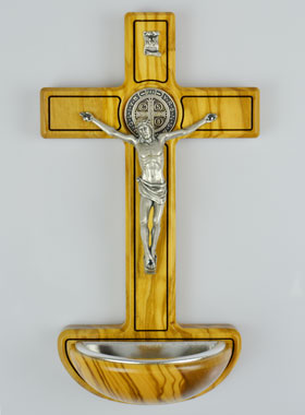 Béniter Croix de Saint Benoît en Bois d'Olivier - 19cm (pic 1)