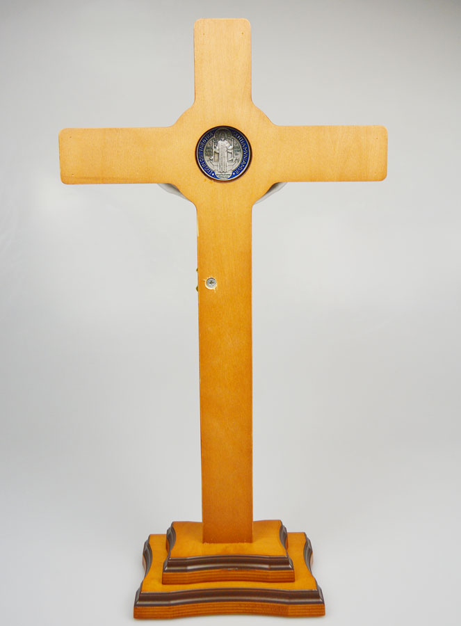 Grande Croix de Saint Benoît en Bois sur Socle - 53cm (pic 4)