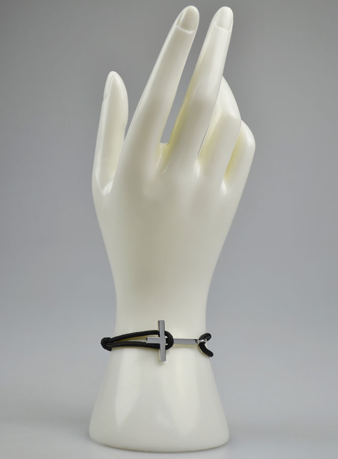 Bracelet avec Croix Argentée sur Cordon Noir - Taille Homme (pic 2)