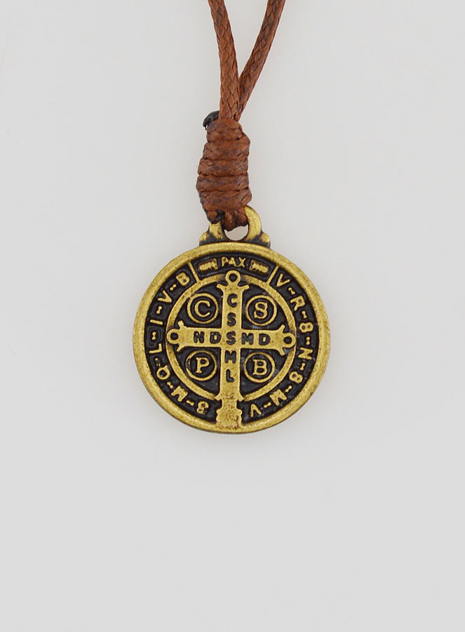 Médaille de Saint Benoit avec Cordon (pic 1)