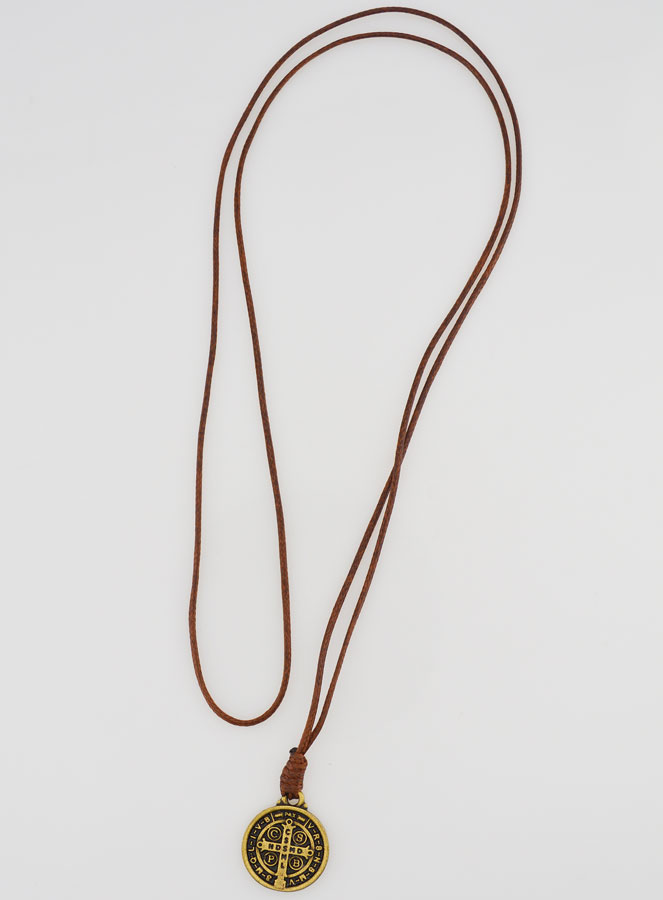 Médaille de Saint Benoit avec Cordon (pic 4)
