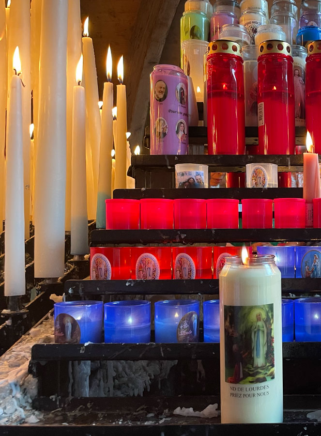 Brûler votre Bougie de Neuvaine à Lourdes (pic 1)