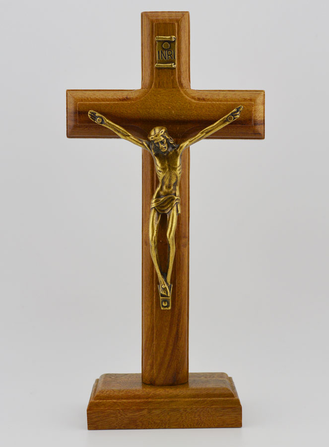 Crucifix en Bois Avec Socle Amovible - 19cm (pic 1)