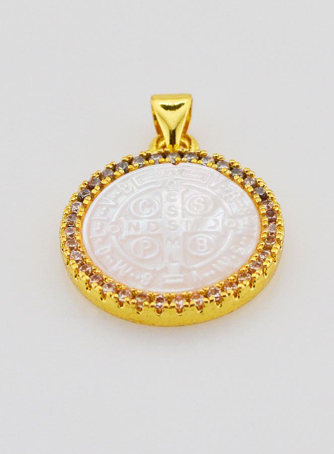 Pendentif en Nacre Croix de Saint Benoît - 22mm (pic 2)