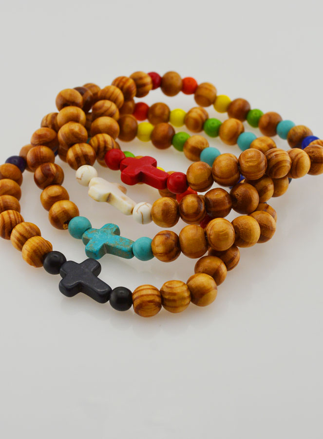 Lot de 4 de Bracelets Religieux en Bois  Avec Croix (pic 4)
