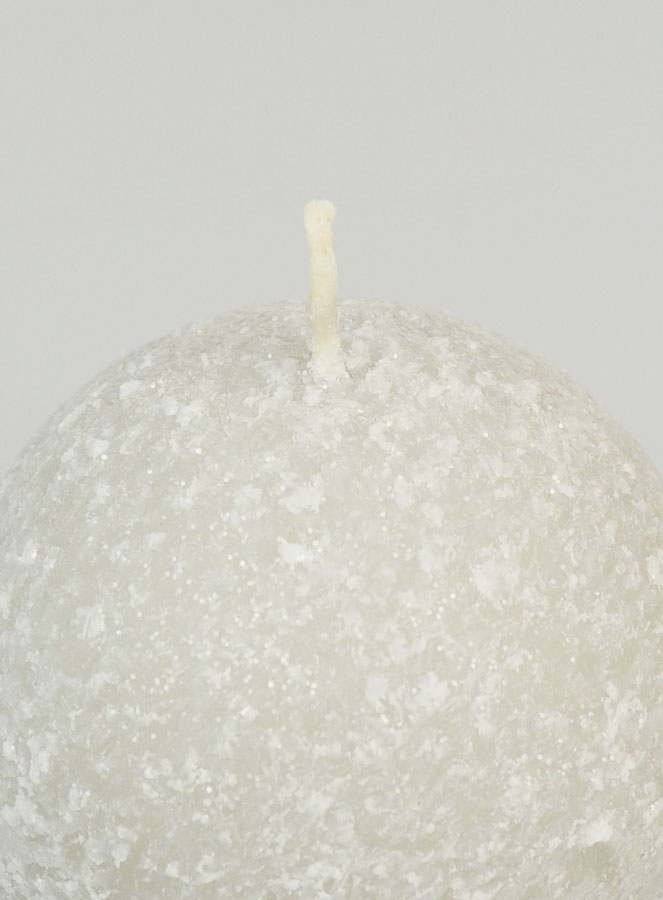 Bougie de Noël Boule Givrée 8cm - Argent (pic 4)