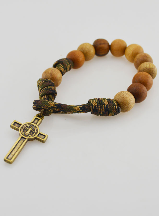 Bracelet Dizainier Gros Grains & Croix de Saint Benoit (pic 3)