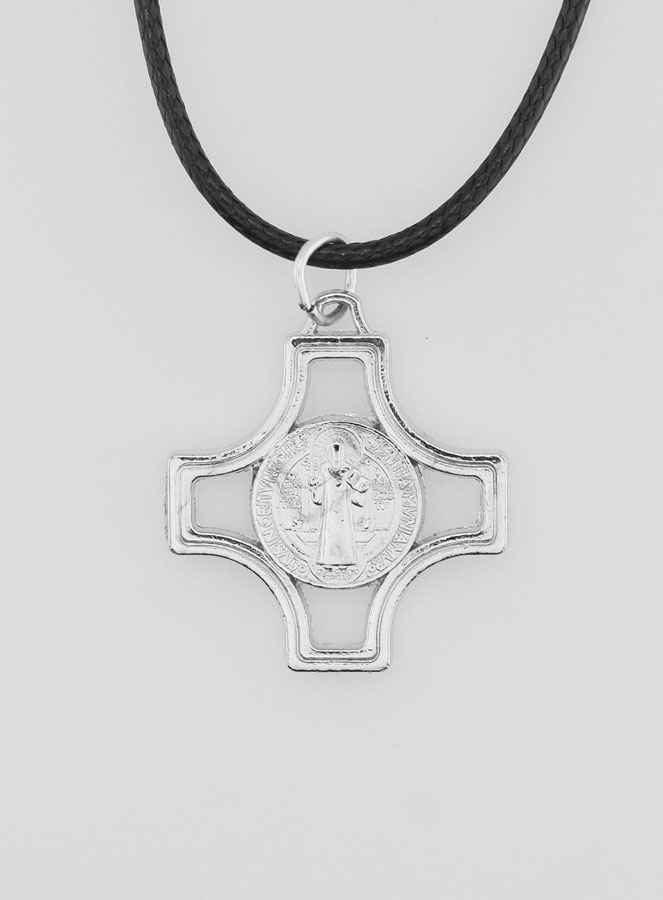 Collier de Saint Benoît (pic 2)