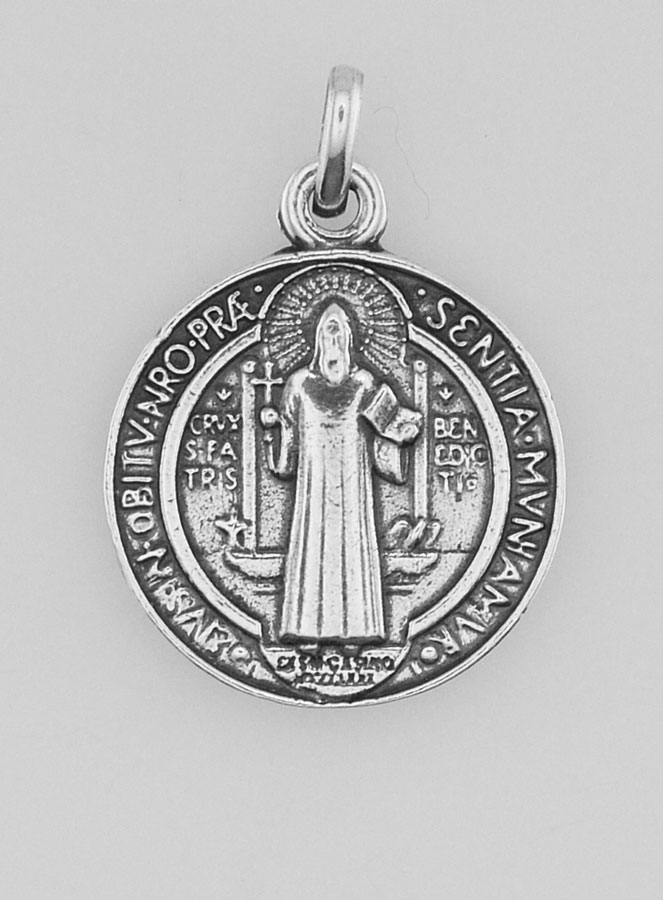 Médaille de Saint Benoît en Argent Plaqué - 18mm (pic 2)