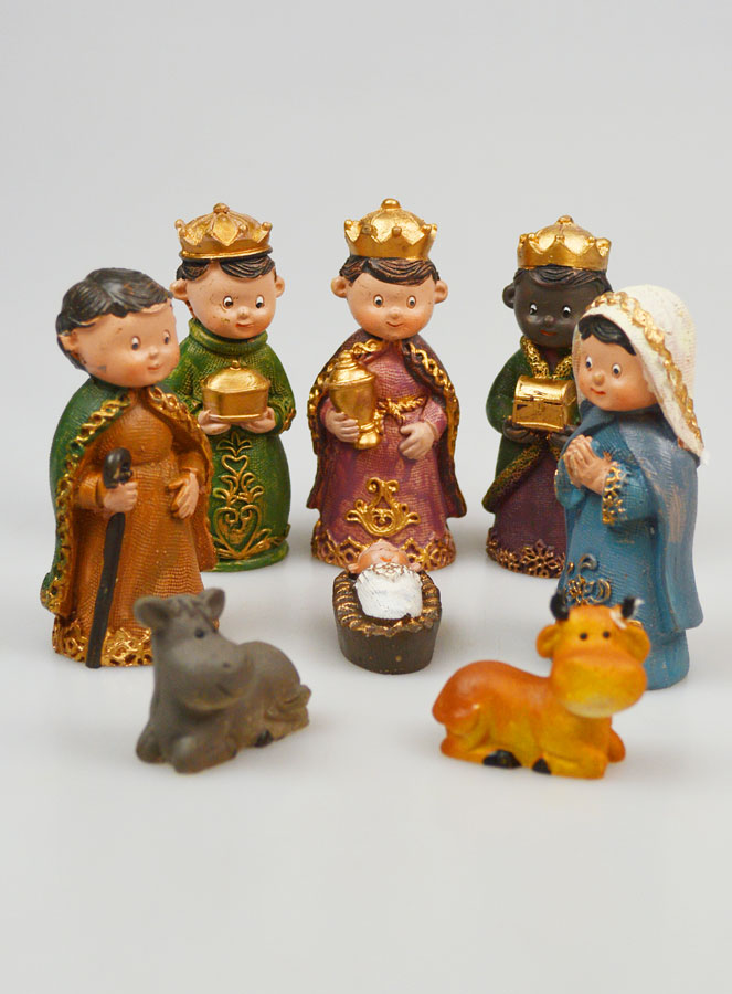 Crèche de Noël 8 Santons - 8cm (pic 1)