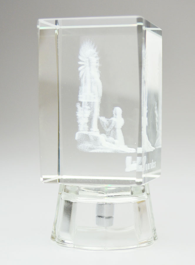 Statue Notre Dame de Lourdes en Verre (pic 3)