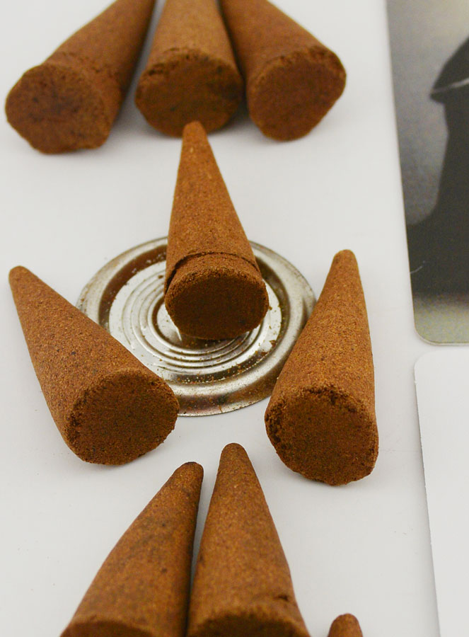 Encens Sainte Rita en Cones (pic 2)