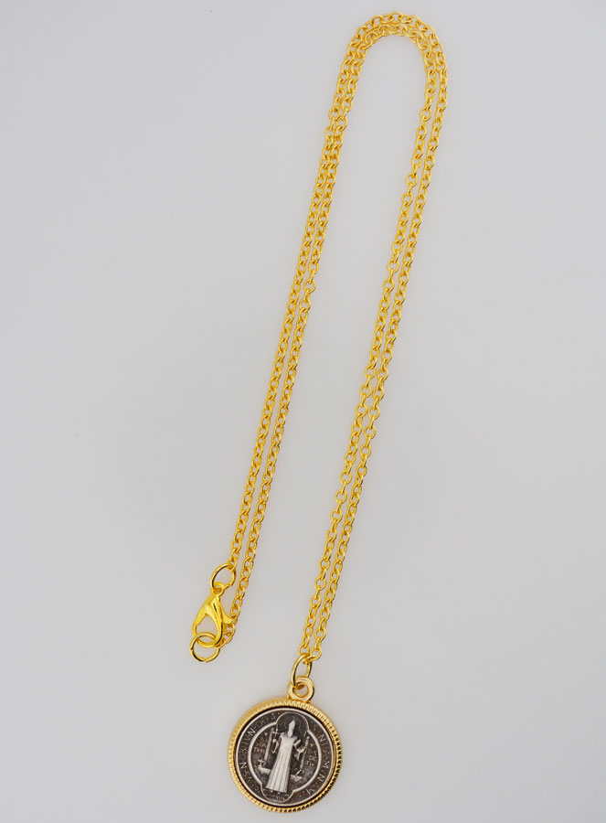 Médaille de Saint Benoît + Chaîne (pic 2)