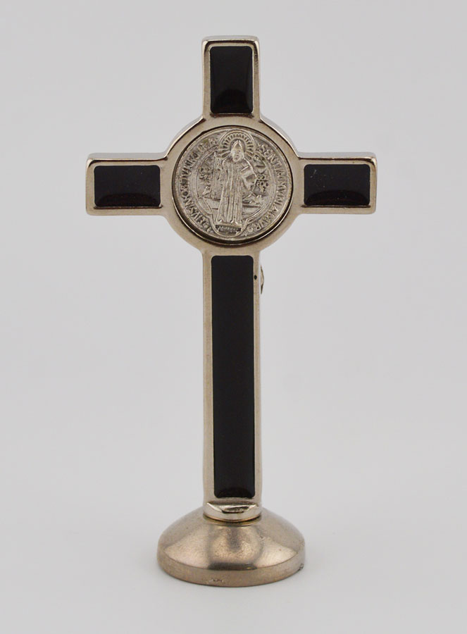 Croix de Saint Benoît Argenté sur Socle - Noir (pic 4)
