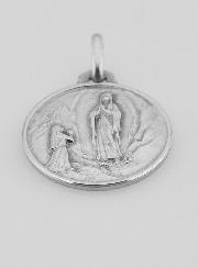 Médaille de Baptême Notre Dame de Lourdes en Argent Massif
