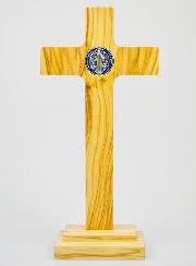Croix de Saint Benoît en Bois Clair sur Socle - 22 x 11 cm