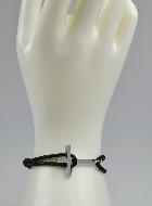 Bracelet avec Croix Argentée sur Cordon Noir - Taille Homme
