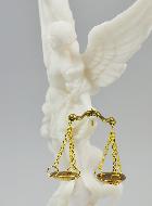 Statue Saint Michel Archange de la Justice en Albâtre