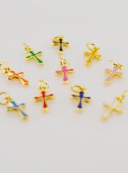 Lot de 10 Breloques Mini Croix Multicolores 10mm