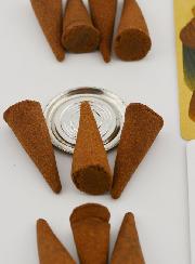 Encens de protection en Cônes + Prière de Protection