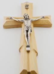 Crucifix à Suspendre en Bois Clair - 20cm
