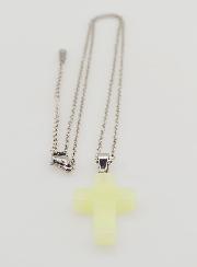 Collier Religieux Chaîne Inox & Croix Phosphorescente