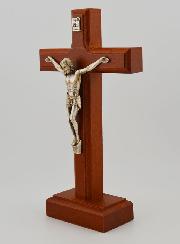 Crucifix en Bois d'Hêtre sur Socle